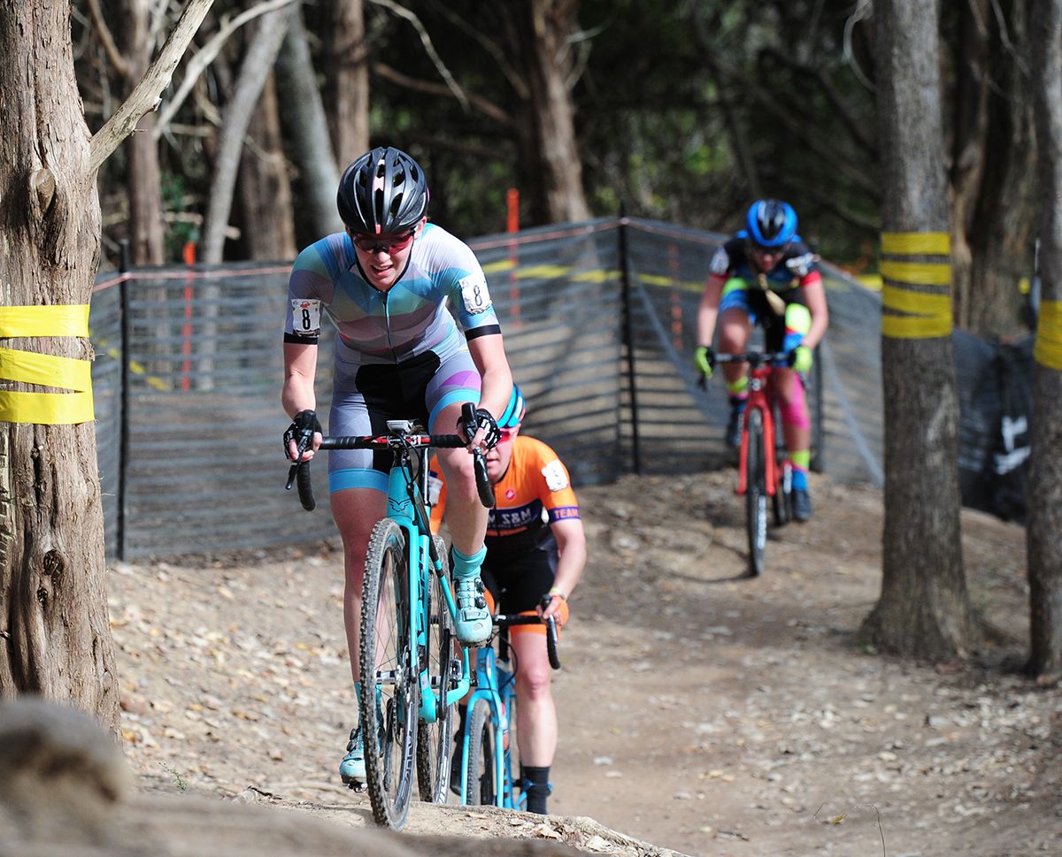 The elite women's race