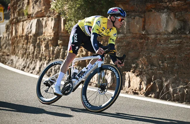 Remco Evenepoel vince la Volta a la Comunitat VAlenciana 2026 (foto: Getty Images)