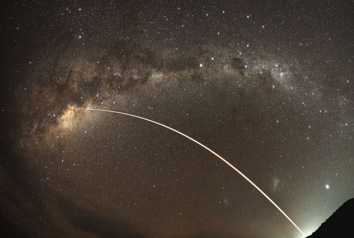 A Rocket Lab Electron booster launches NASA&#039;s tiny CAPSTONE moon probe on June 28, 2022.