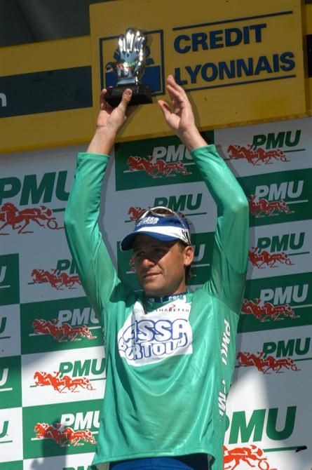 Though he won four stages in 2003, Petacchi only held the green jersey one day.