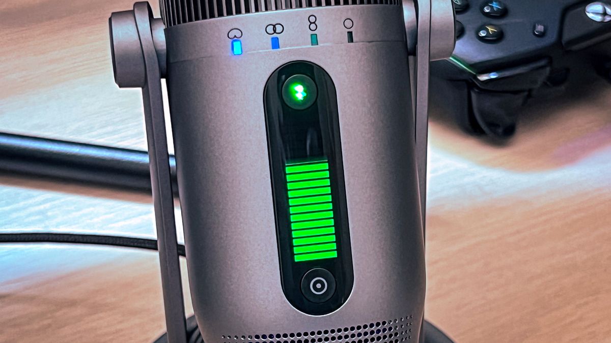 Image of the Thronmax MDril One Pro in use.