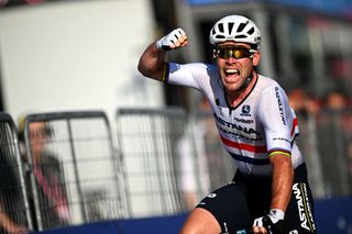 Mark Cavendish celebrates after winning the final stage of the 2023 Giro d'Italia in Rome