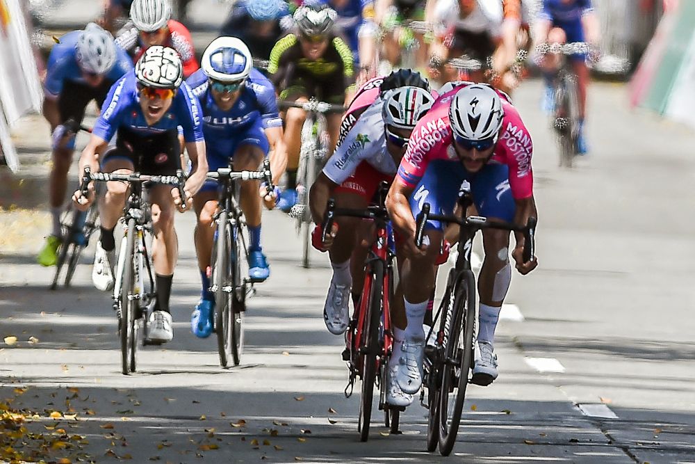 Quick-Step Floors' Fernando Gaviria sprints to victory during stage 3 of the 'Colombia Oro y Paz