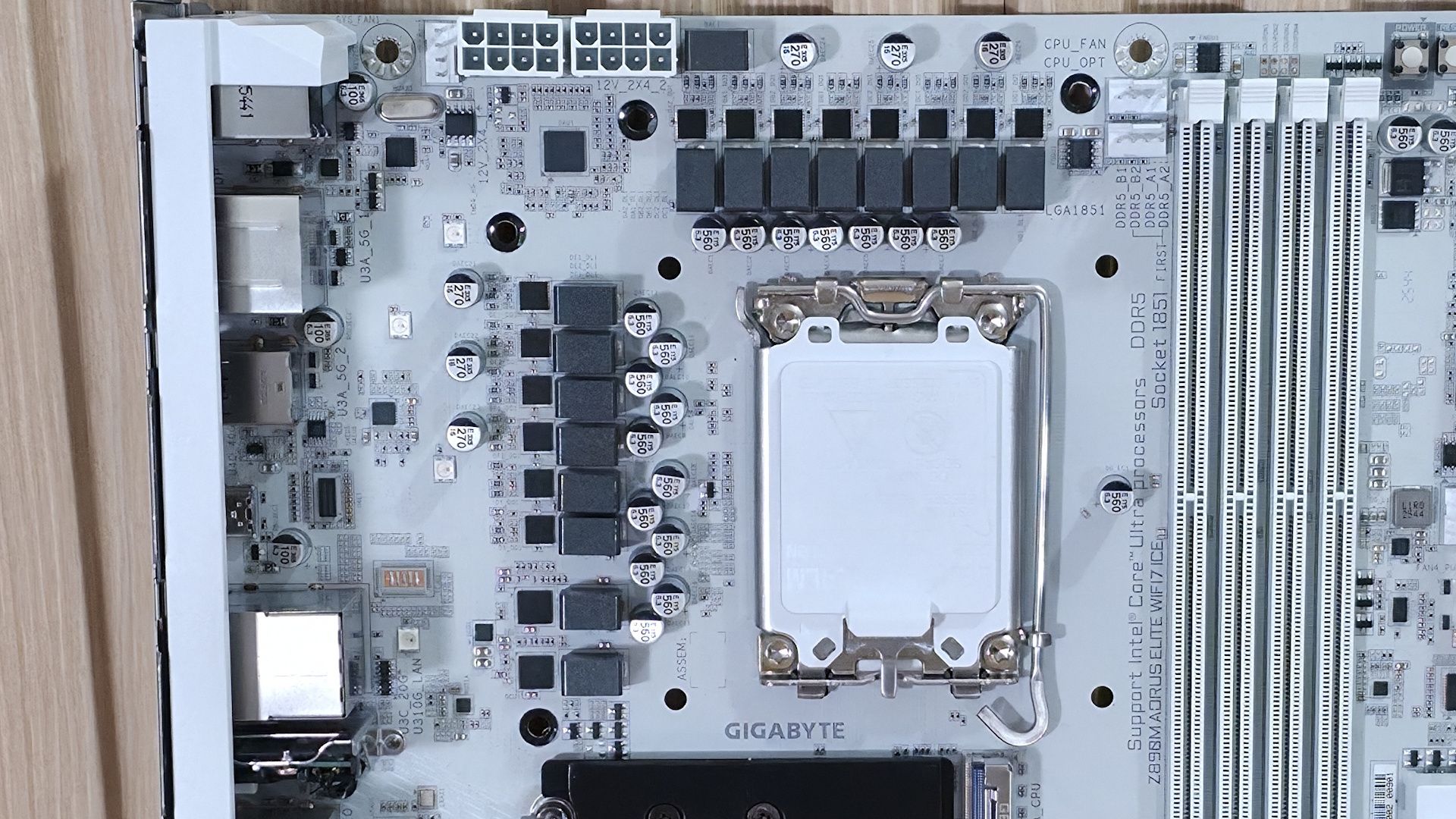 Gigabyte Z890M Aorus Elite Wifi7 Ice - VRMs