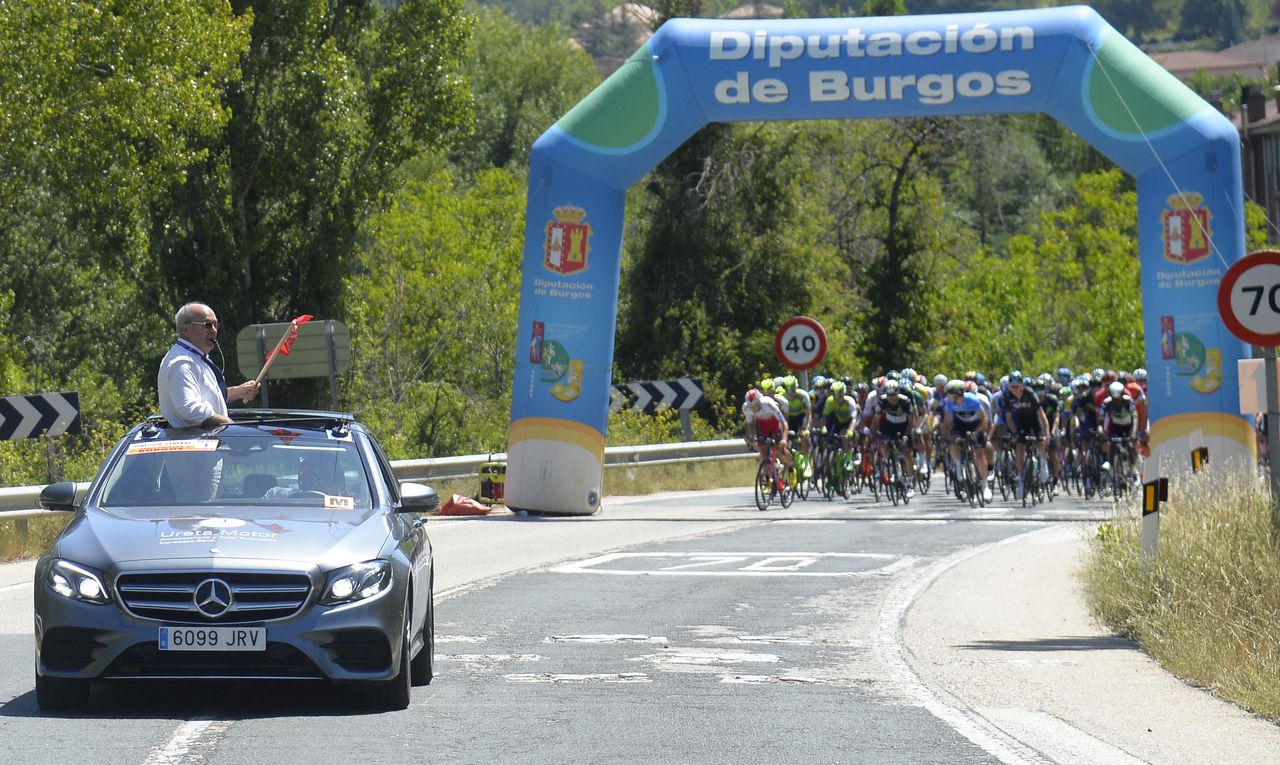 The flag drops to start stage 2