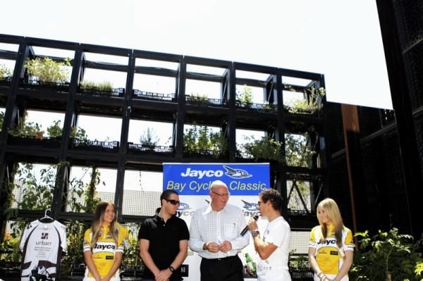 Robbie McEwen and Matt Goss interviewed at the Jayco Bay Cycle Classic launch