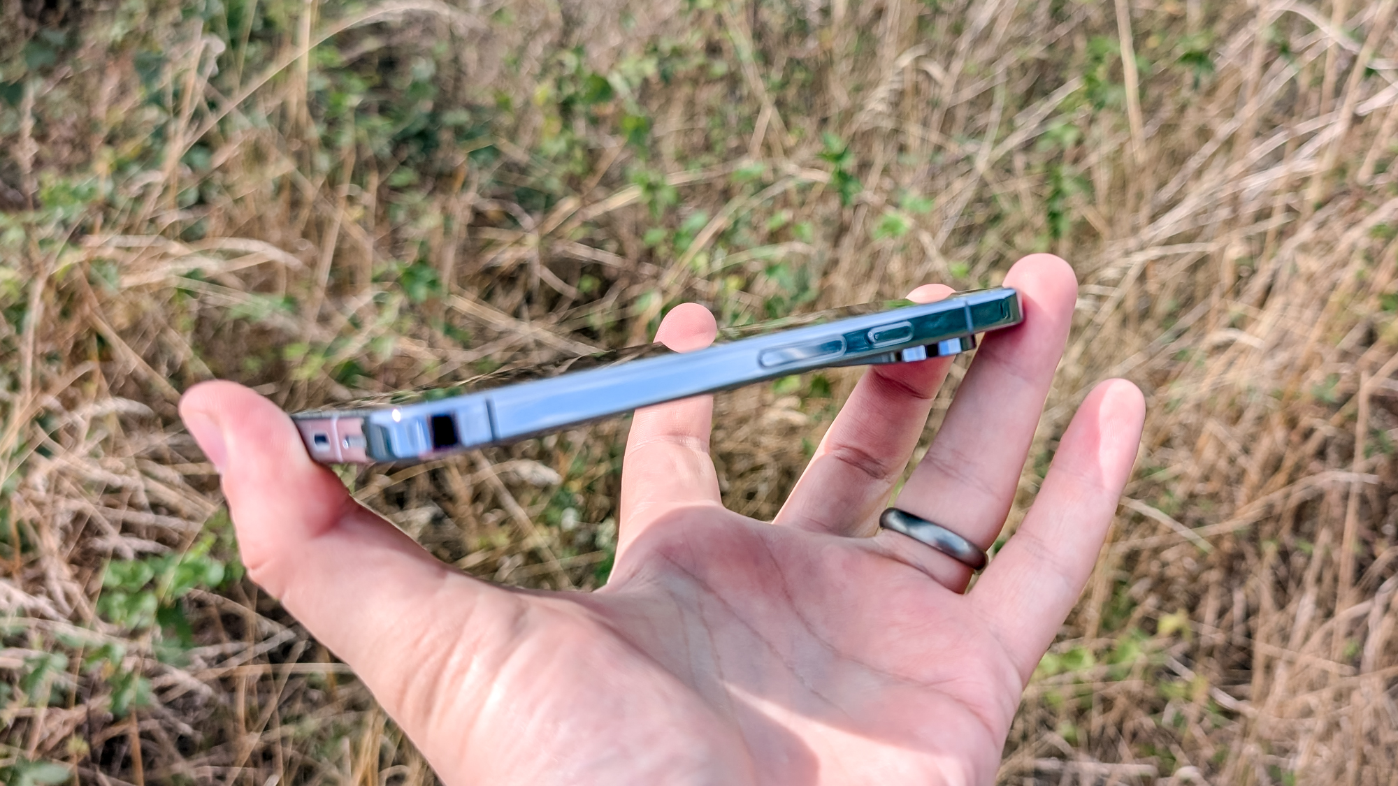 Google Pixel 10 pro moonstone review images