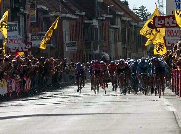 Pozzato looks back but he knows he's lost