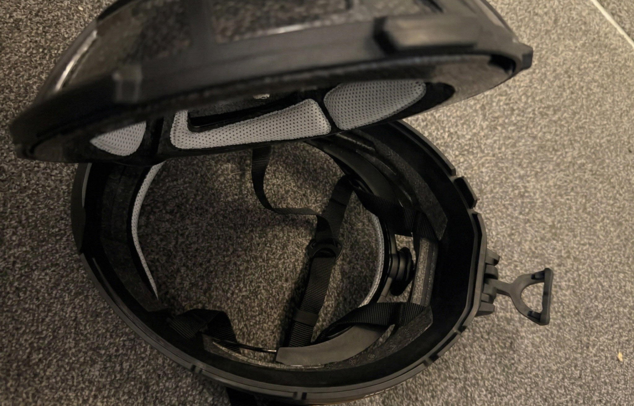 Newland folding helmet