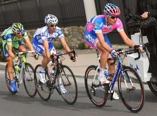 Marzio Bruseghin (Lampre) doing the hard yards to bring back the escape.