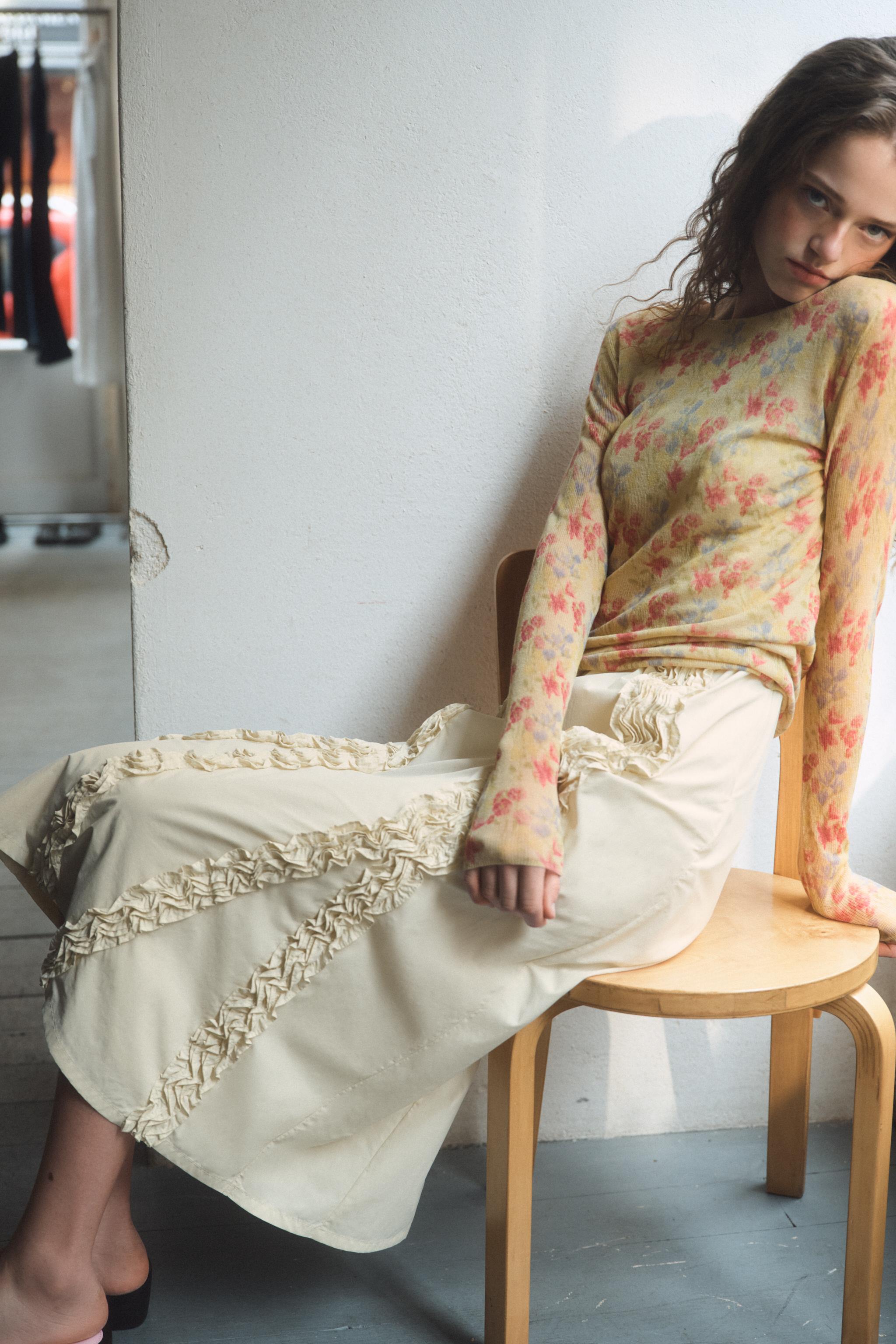 Fine Knit Floral Print Top