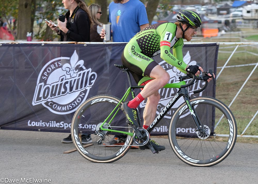 Stephen Hyde (Cannondale) heading out onto his last lap