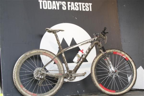 The race winning bike of Nino Schurter (Scott-Swisspower)
