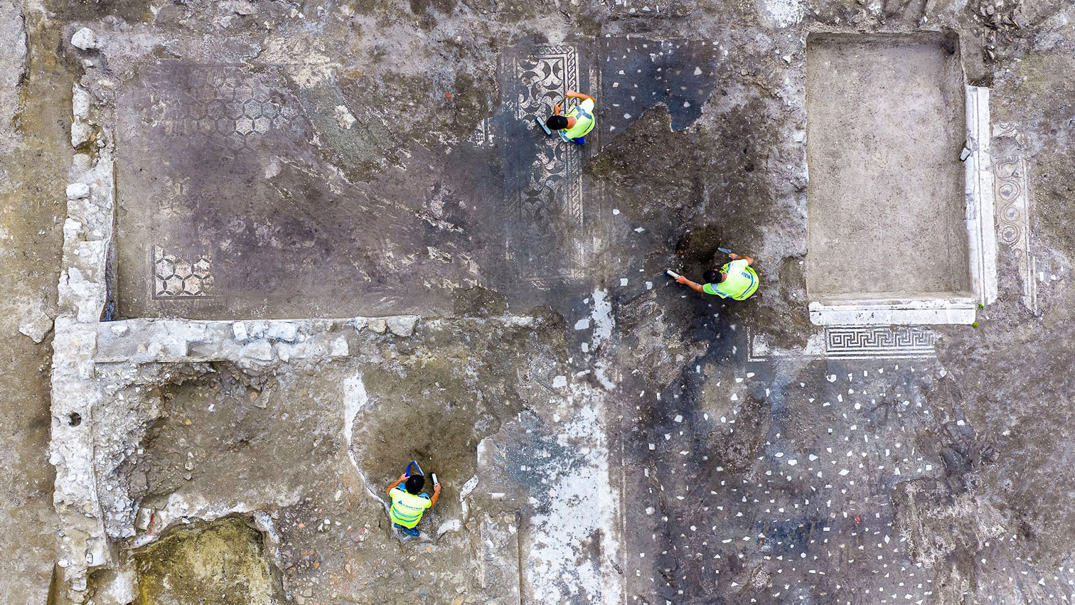 Lavish Roman villa discovered outside Rome’s walls may have been frequented by Hadrian and Marcus Aurelius Lavish Roman villa discovered outside Rome’s walls may have been frequented by Hadrian and Marcus Aurelius