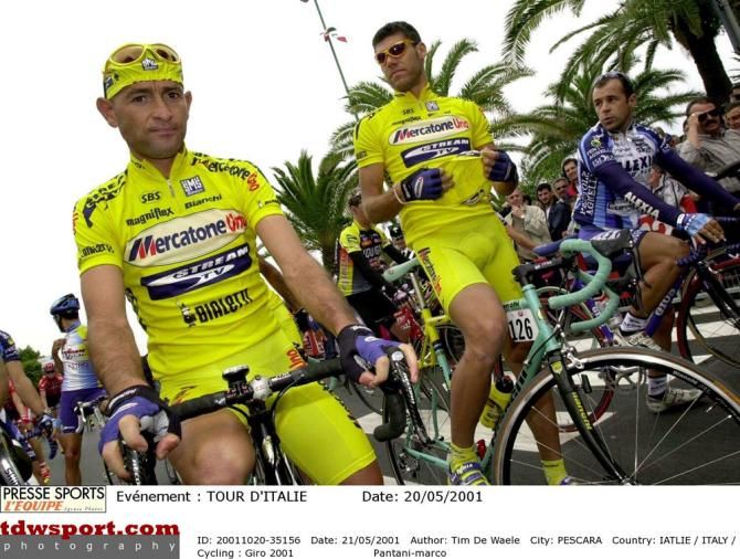 Marco Pantani with Mercatone Uno teammate Daniele De Paoli at the 2001 Giro d'Italia