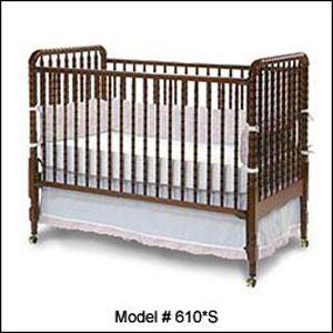 Angel line 610 model drop-side crib.