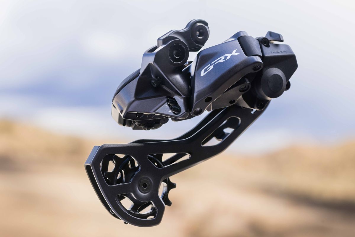 Design flare Shimano GRX Di2 goes 12sp, adds flareoptimised hoods and
