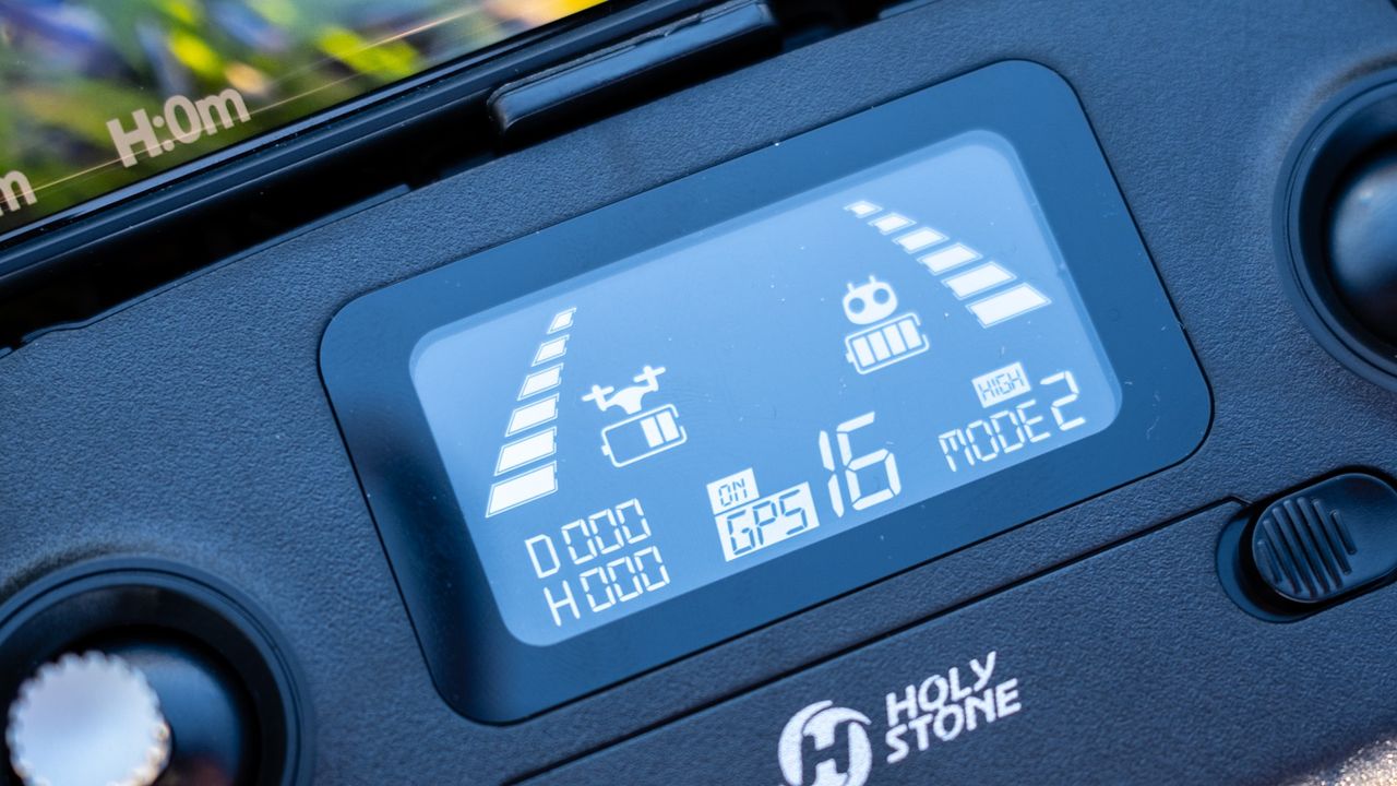 Holy Stone HS700E_drone controller close up