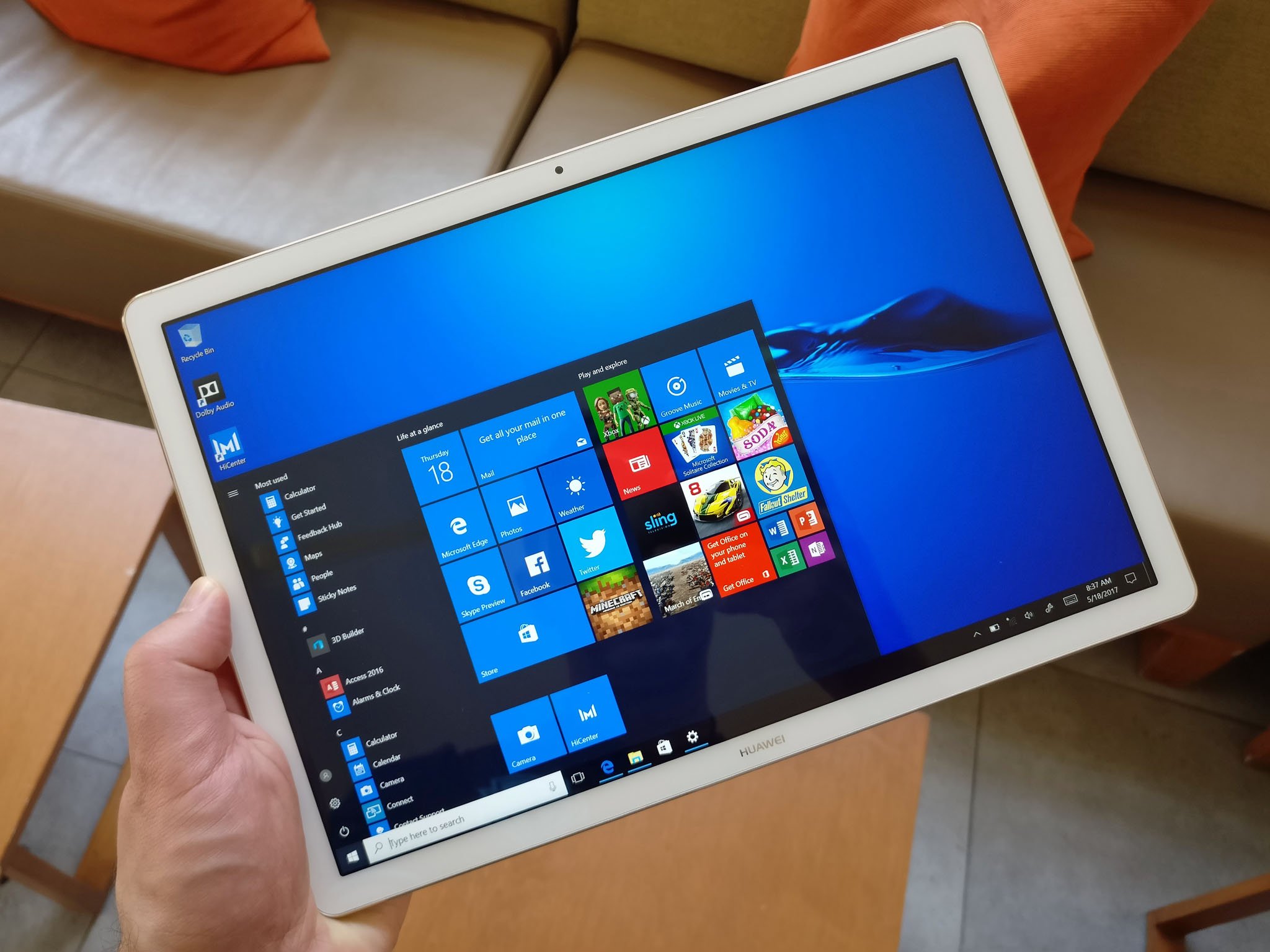 MateBook E is Huawei's refreshed 2-in-1 Windows 10 tablet for 2017