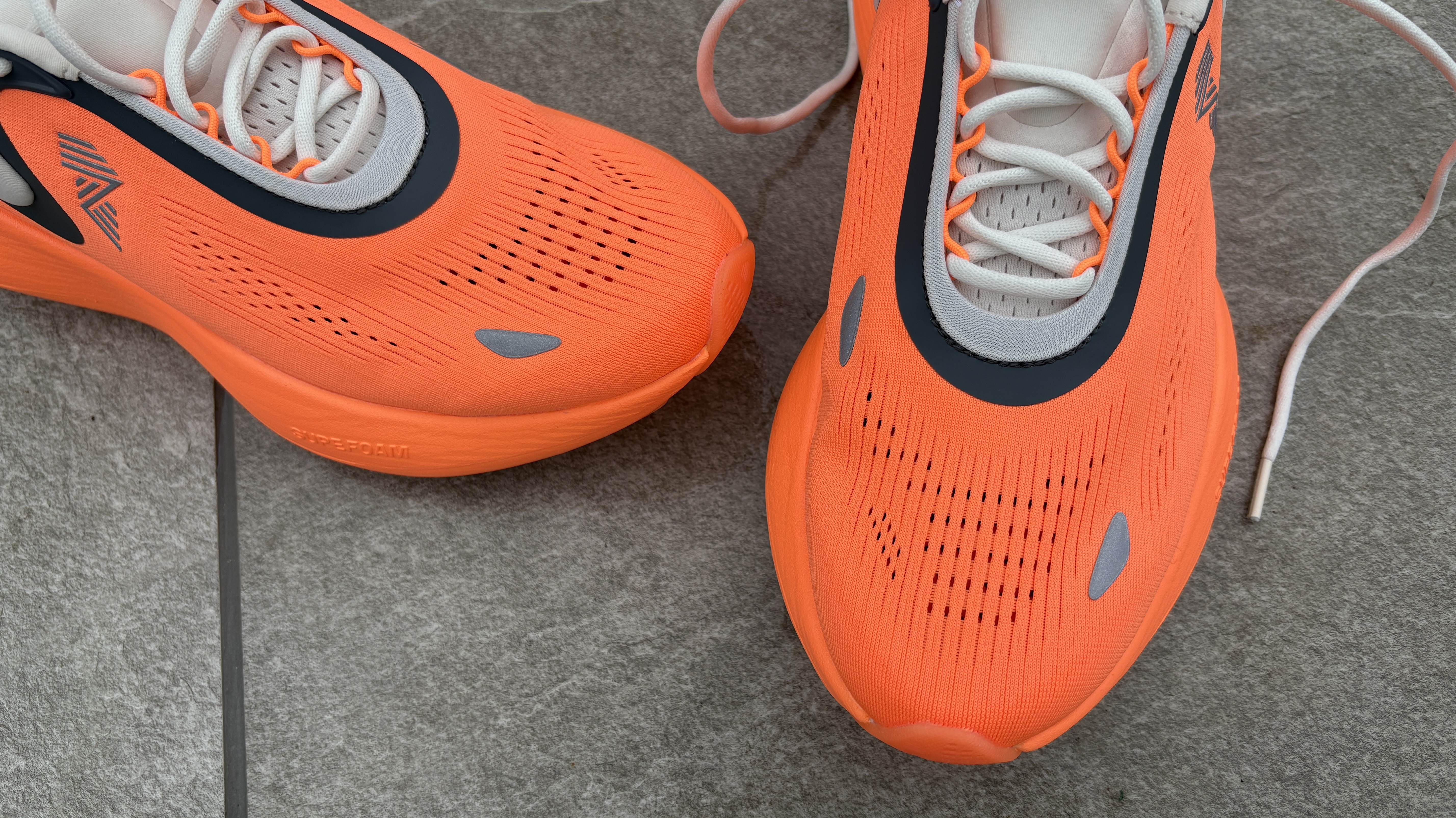 R.A.D UFO running shoes