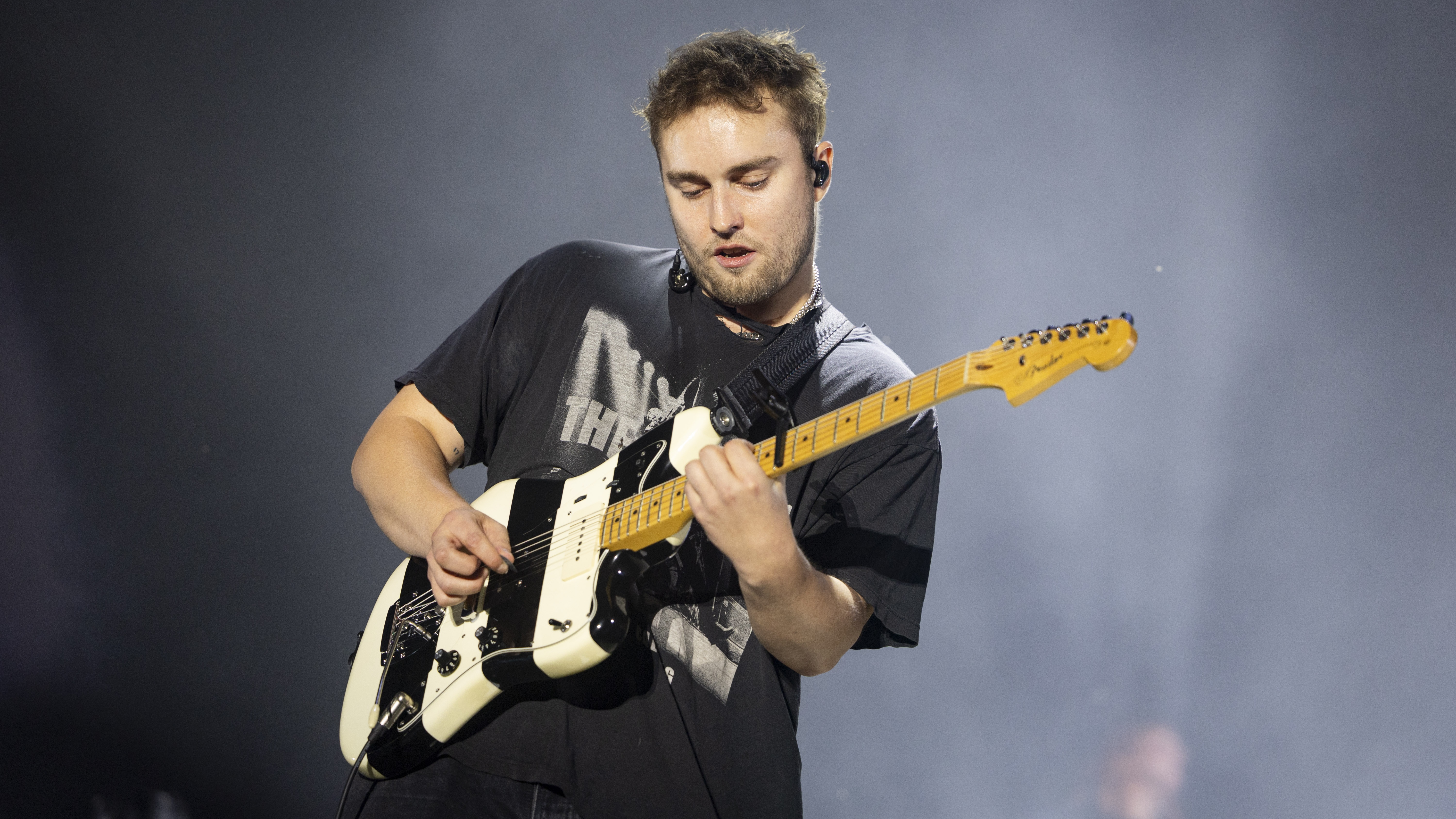 Sam Fender performs onstage during day two of the Syd For Solen Festival at Valbyparken on August 08, 2025 in Copenhagen, Denmark.