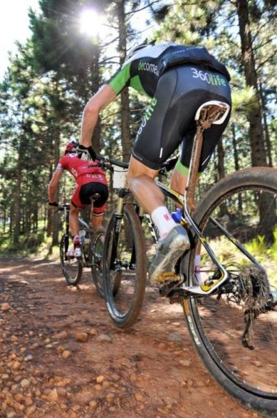David George and Max Knox fight to get clear of a chase group made up of Garmin and MTN Qhubeka racers.