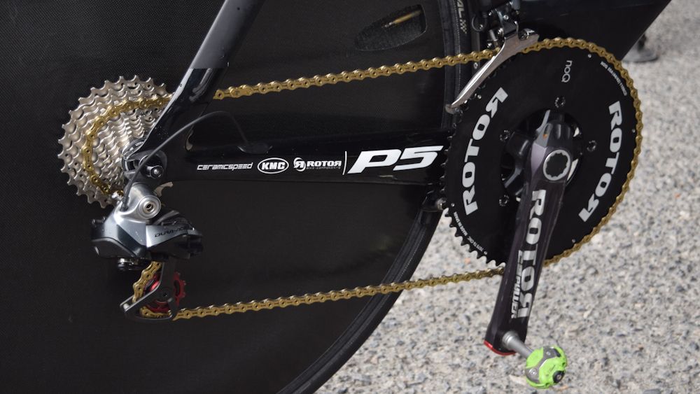 The gold KMC chain and CeramicSpeed jockey wheels always catch the eye on Team Dimension Data's bikes