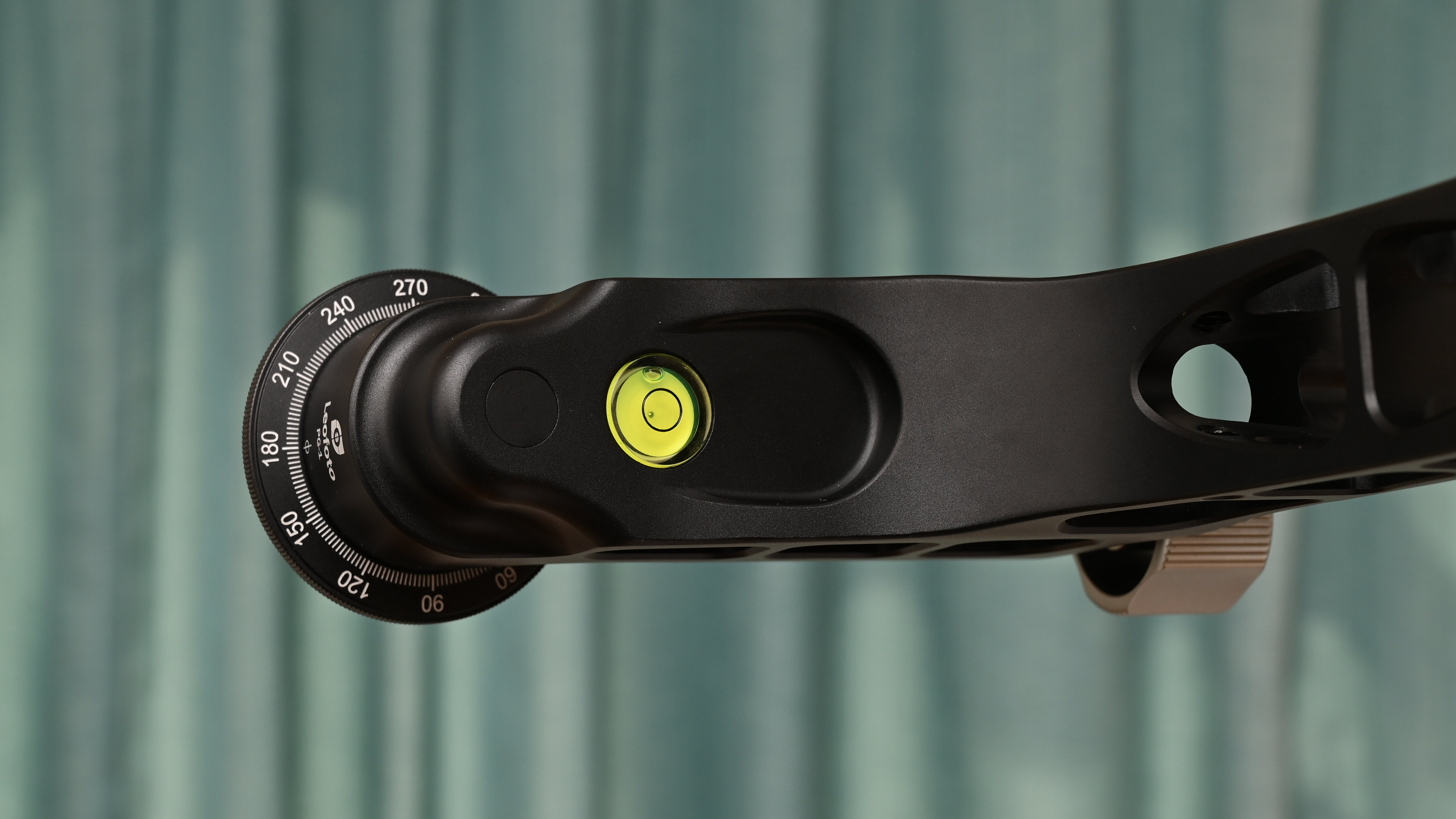 Leofoto PG-1 Gimbal Head