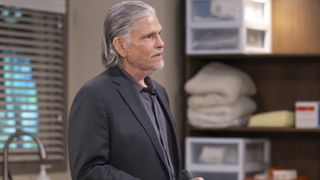 Jeff Kober as Cyrus in a hospital room in General Hospital