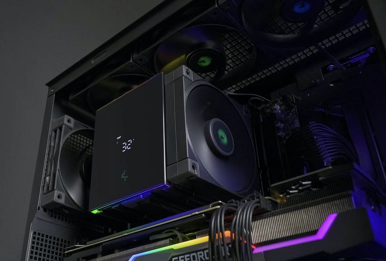 DeepCool CPU air coolers with digital displays