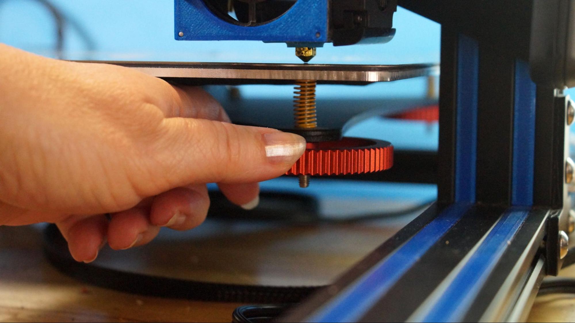 How to Manually Level a 3D Printer Bed