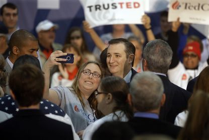 Ted Cruz greets supporters in Missouri