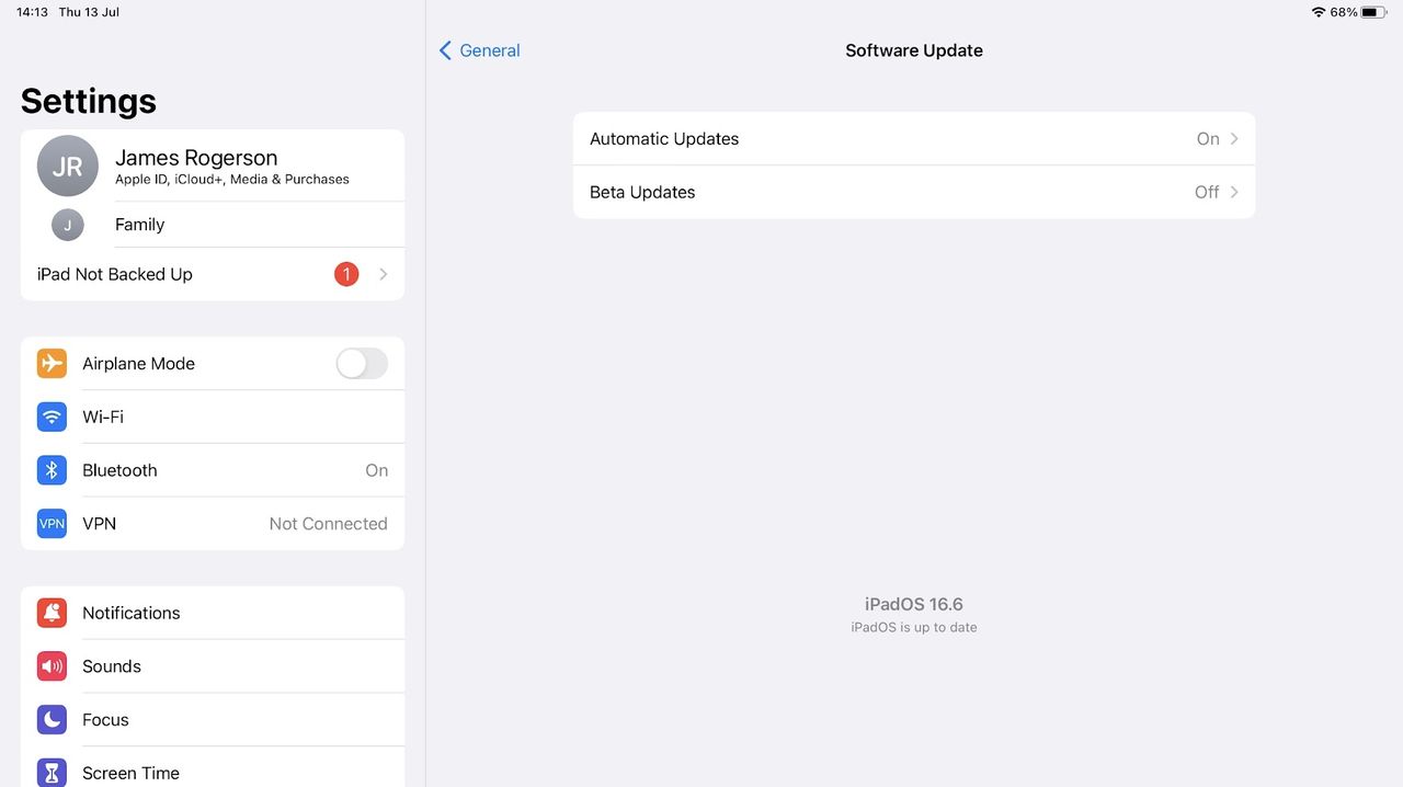 iPadOS beta updates on an iPad settings screen