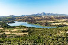 Attica_Kithaironas_panorama.jpg