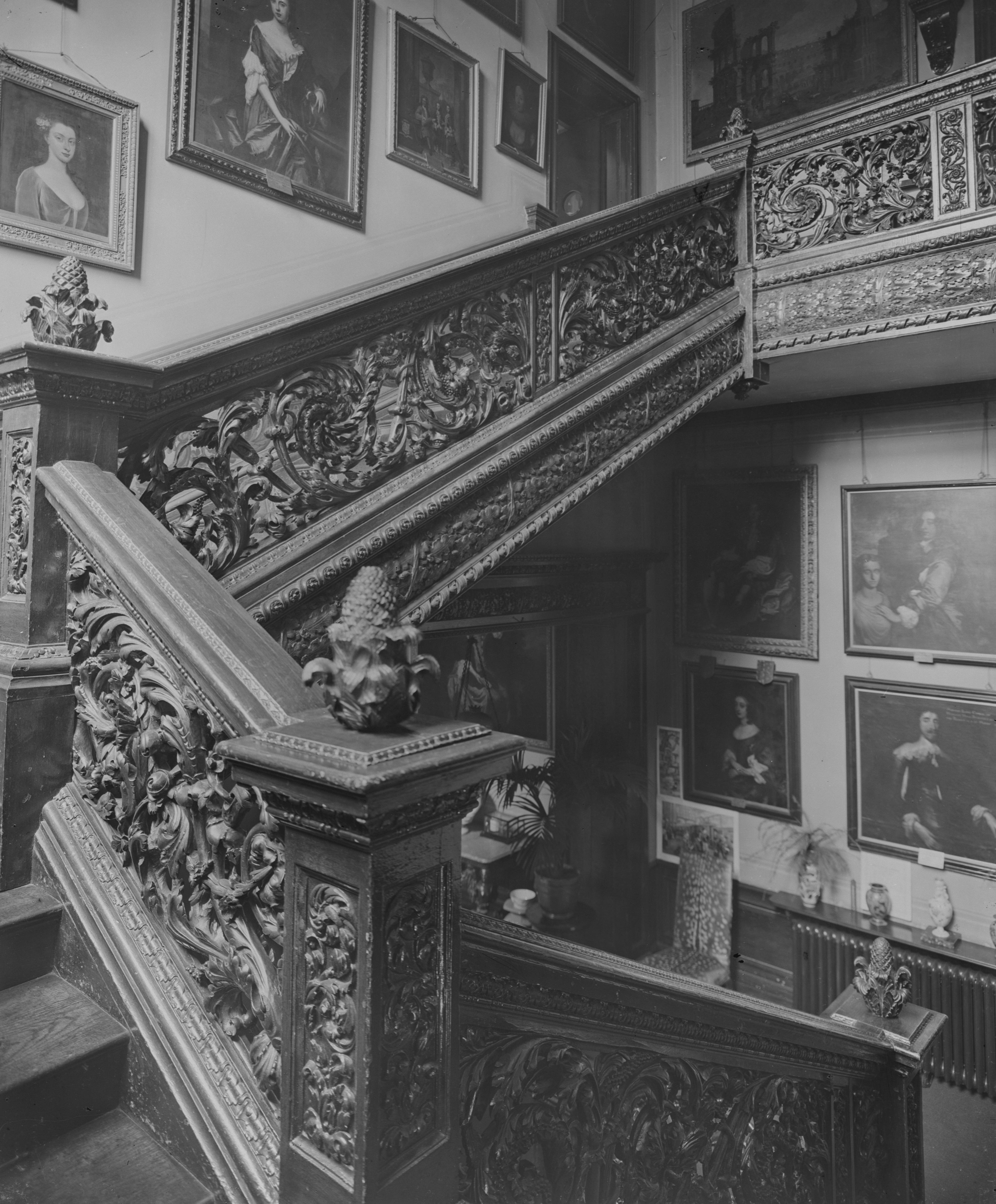 Cassiobury House