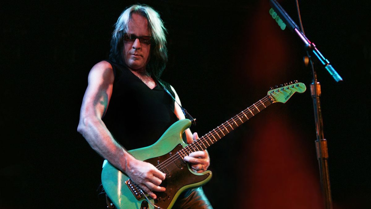 Todd Rundgren streams new single Espionage | Louder