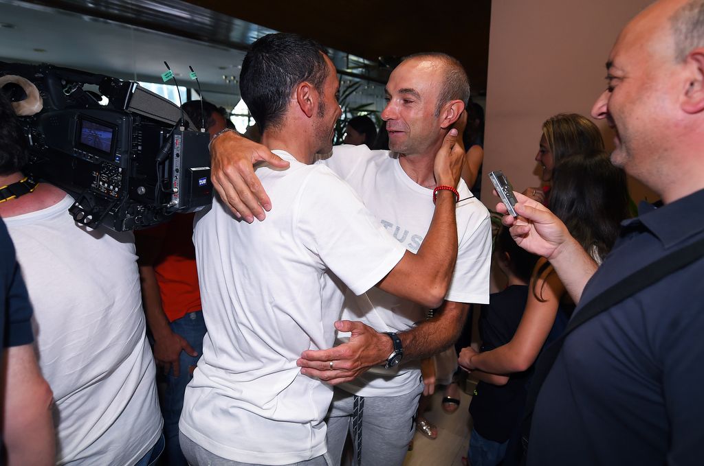 Joaquim Rodriguez embraces his Katusha teamate Angel Vicioso Arcos