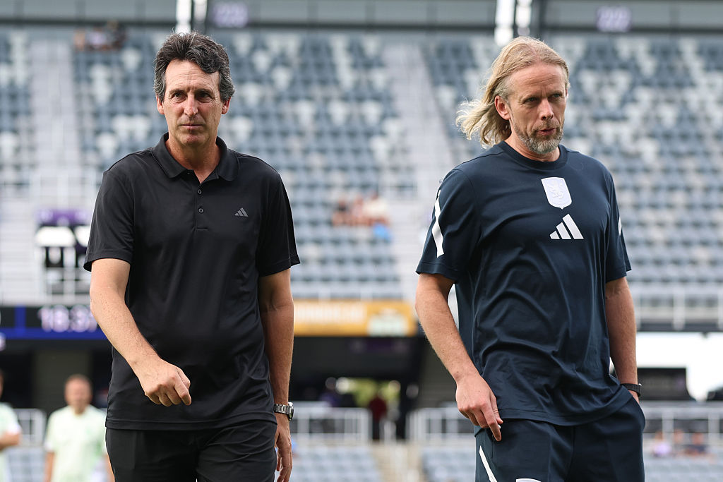 LOUISVILLE, KENTUCKY - JULY 26: Unai Emery manager / head coach of Aston Villa with set-piece coach Austin MacPhee during the pre-season friendly match between Eintracht Frankfurt and Aston Villa at Lynn Family Stadium on July 26, 2025 in Louisville, Kentucky. (Photo by Neville Williams/Aston Villa FC via Getty Images)