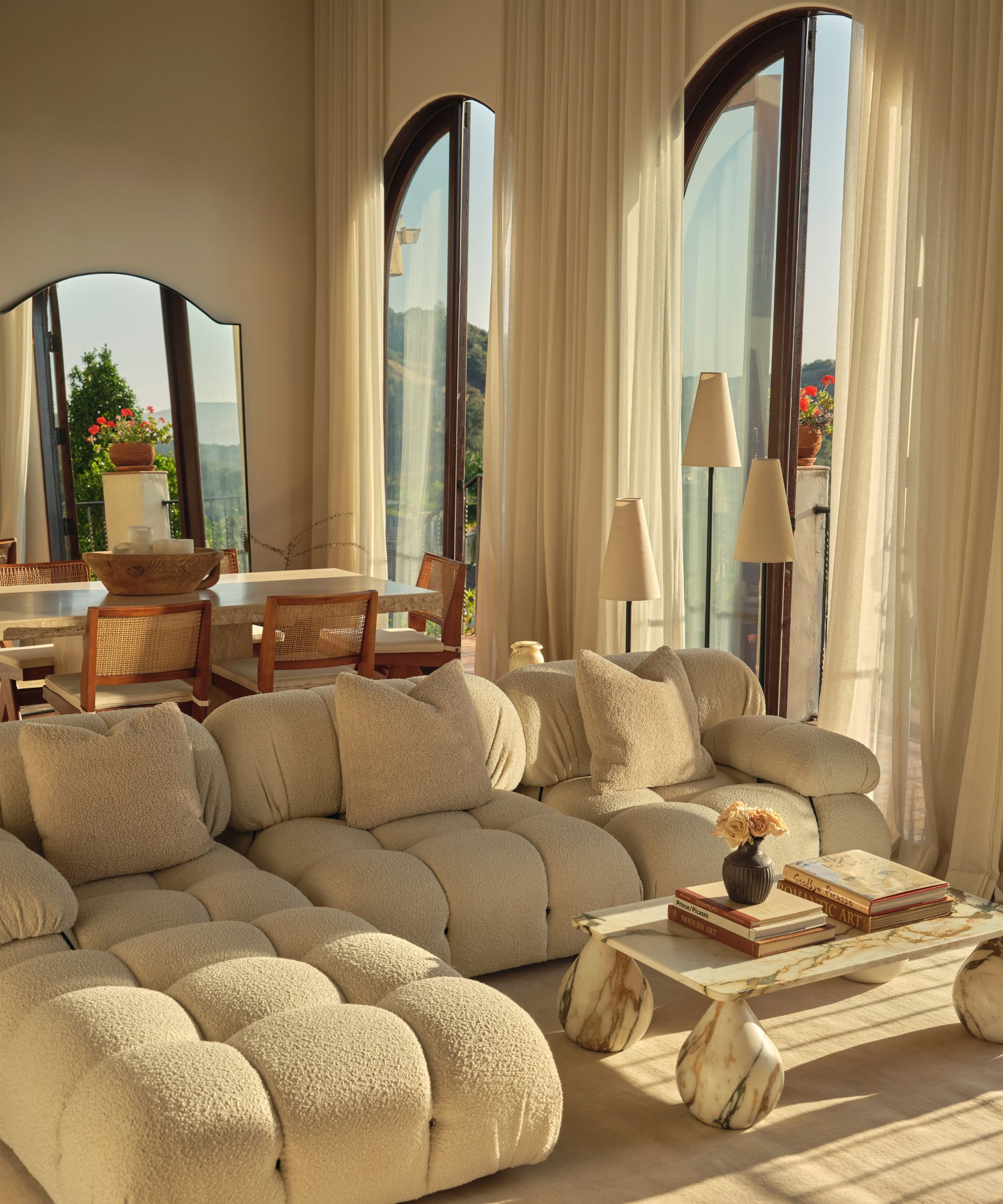 kara del toro house
