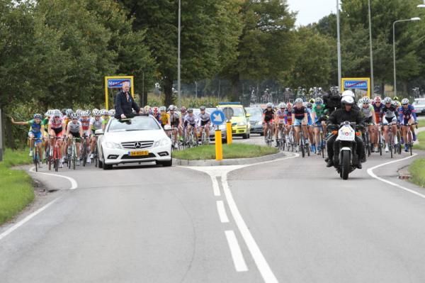 The neutral section included lots of road furniture