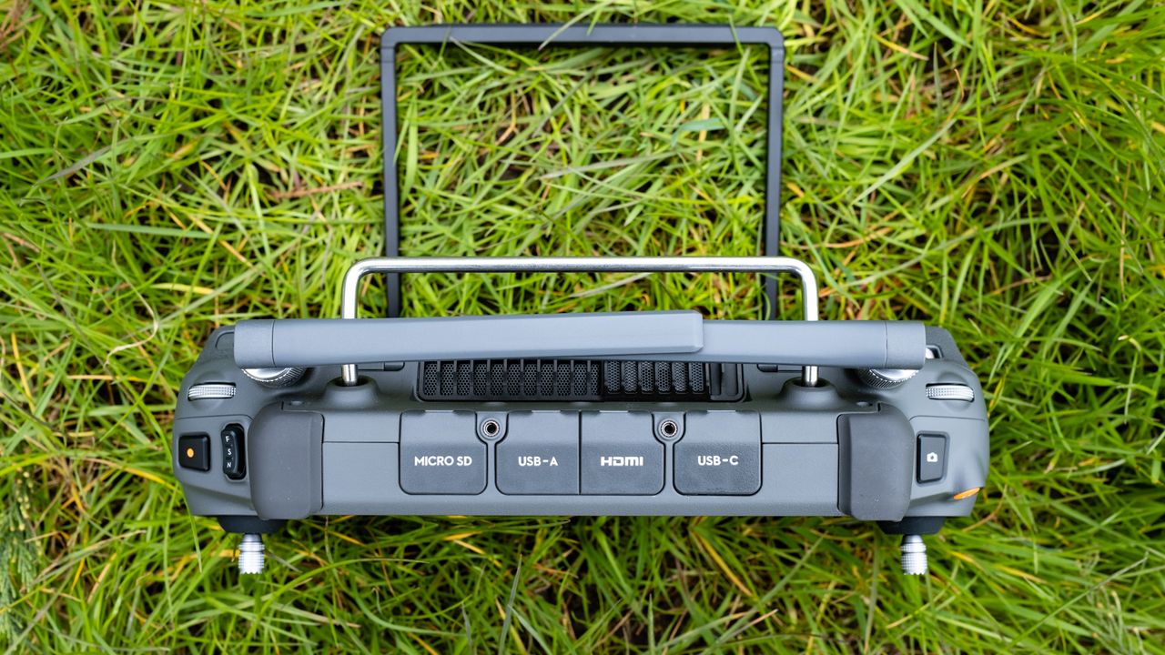DJI Inspire 3-top of controller.