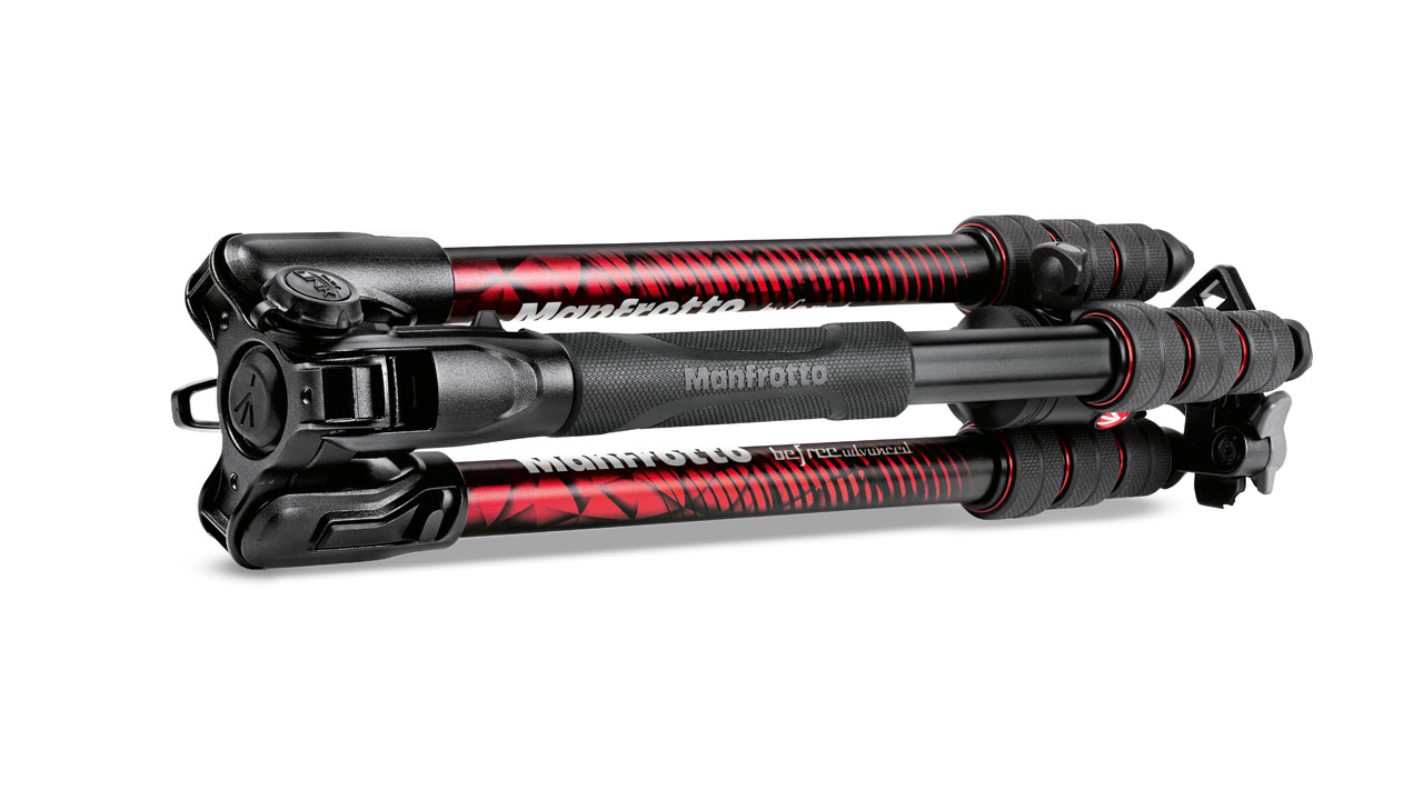 Manfrotto BeFree Advanced Travel Tripod review: image shows tripod collapsed