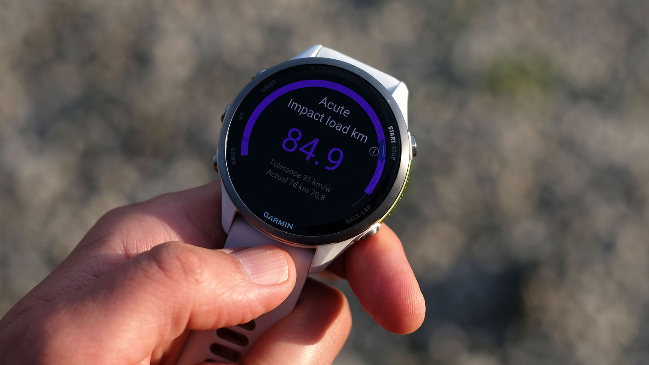 A close-up picture of the Training Load in the Garmin Forerunner 970