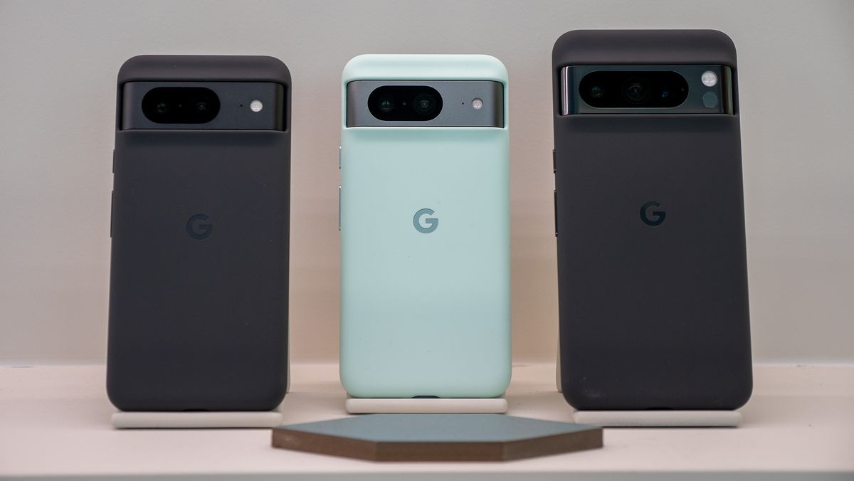 Hands on with the Google Pixel 8 and Pixel 8 Pro