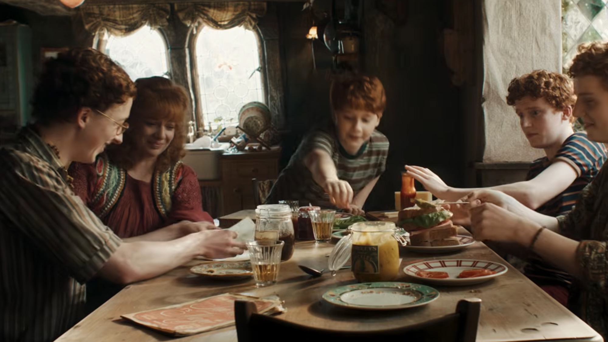 Ron and his family at the Burrow in the Harry Potter TV show