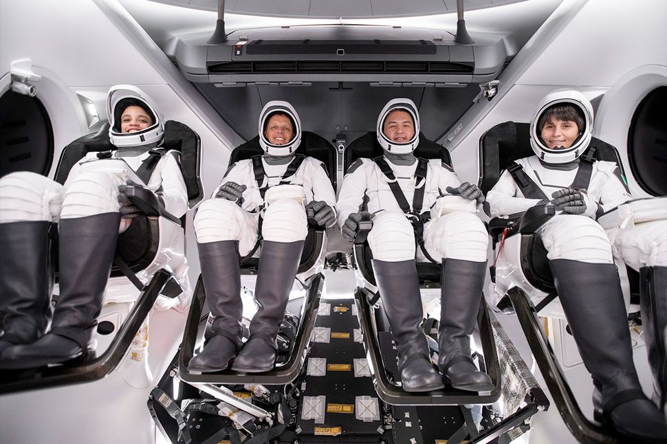 Watch SpaceX Launch 4 Astronauts To The ISS Saturday | Live Science