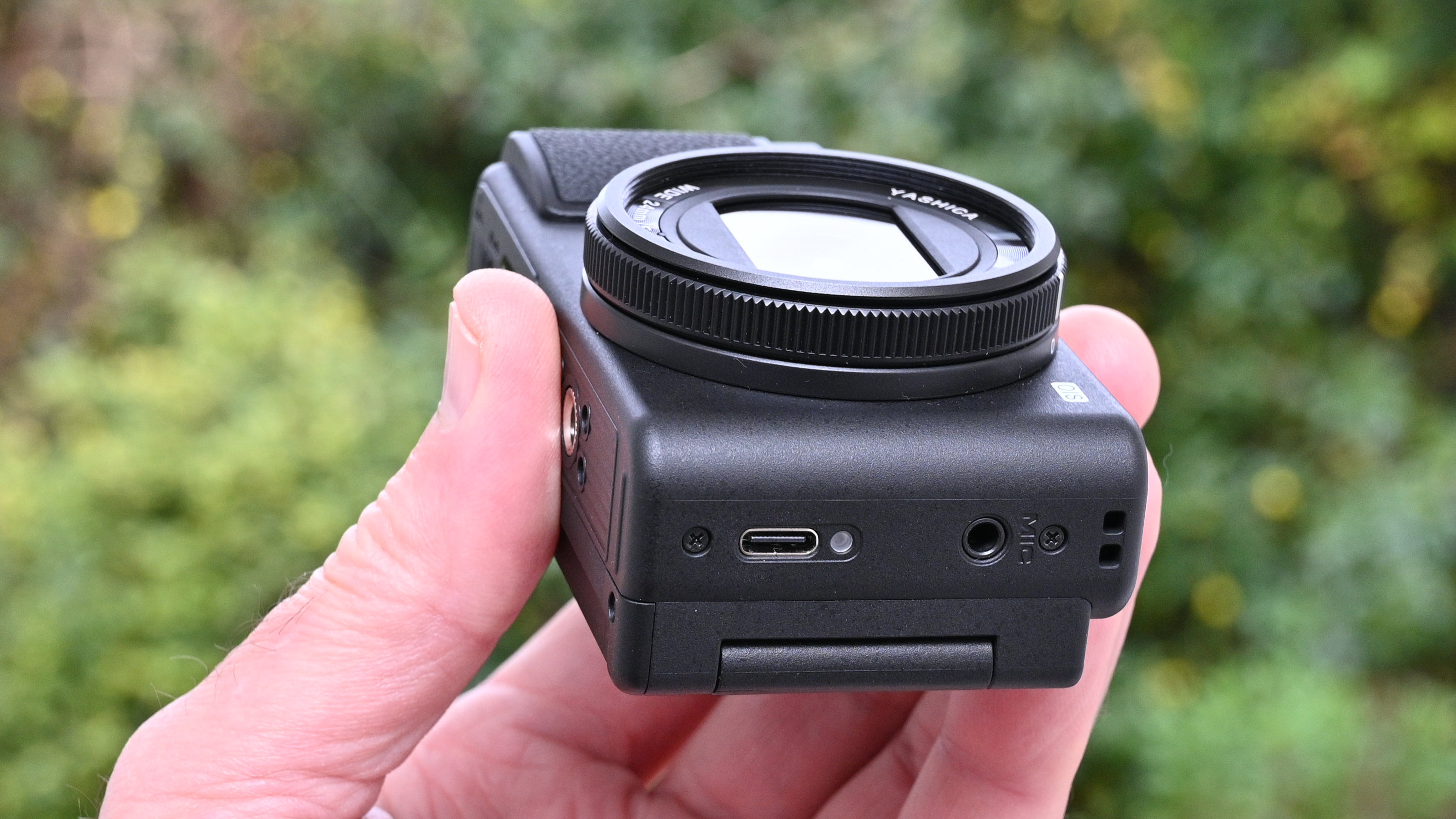 Yashica City 300 product shot