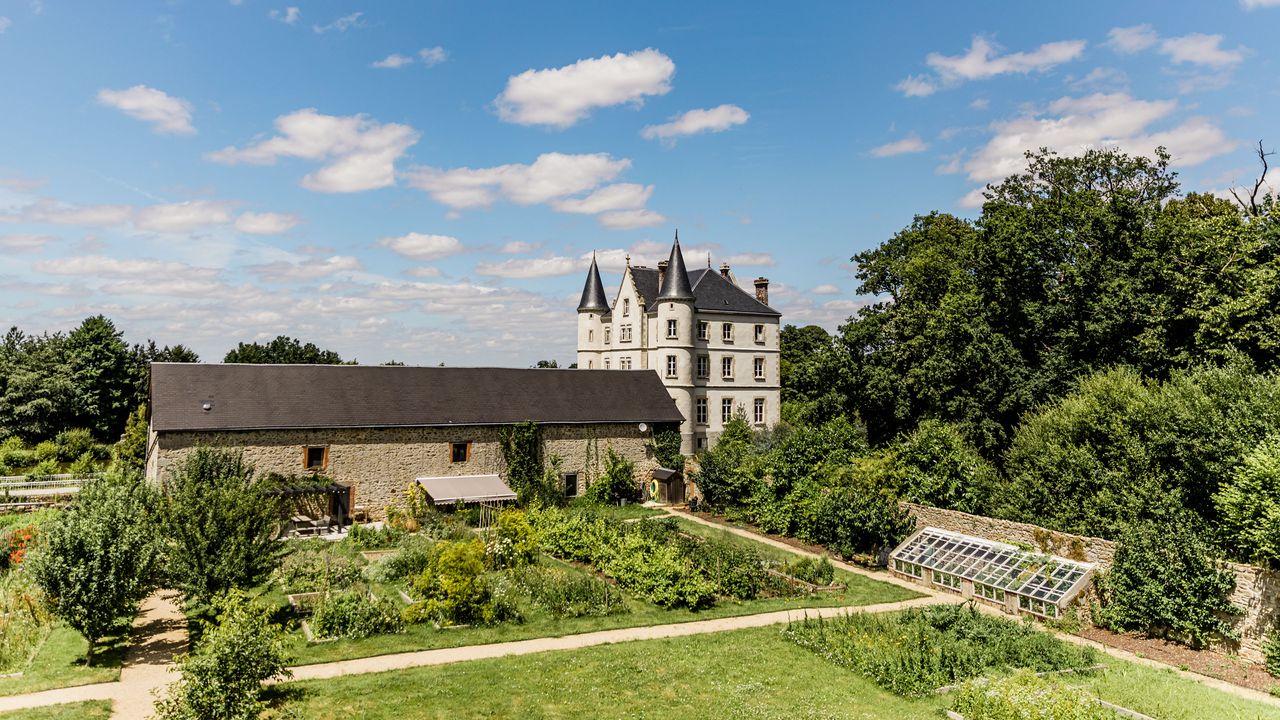 Walled garden with the chateau in the background