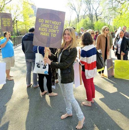 toms one day without shoes walk tompkins square park new york city april 10 2012