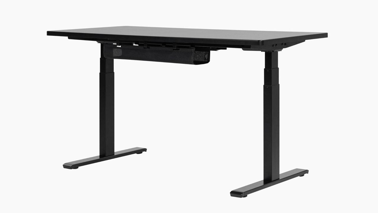Boulies MagVida desk in black with grey backdrop